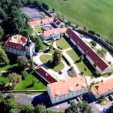 Pytloun Chateau Ctenice Hotel Praga