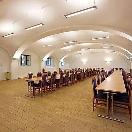 Pytloun Chateau Ctenice 4* Praga