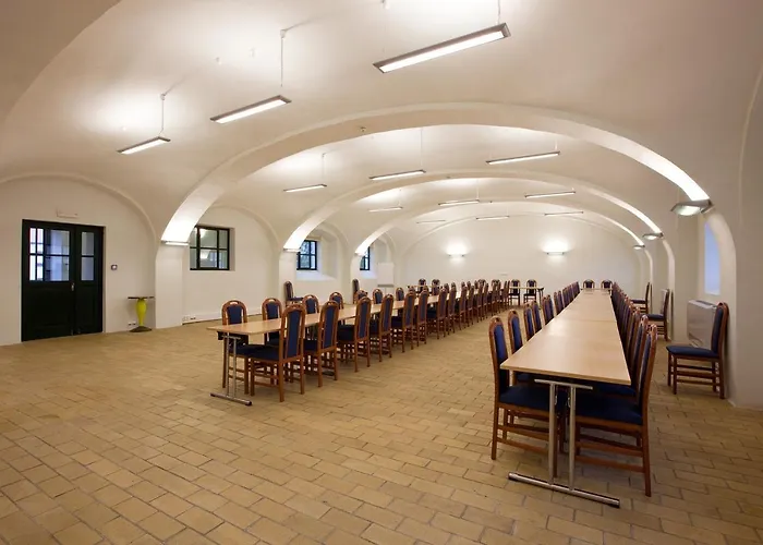 Pytloun Chateau Ctenice 4* Praga