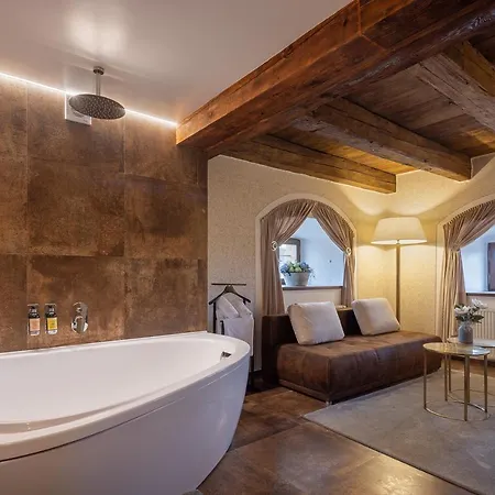Pytloun Chateau Ctenice 4* Praga